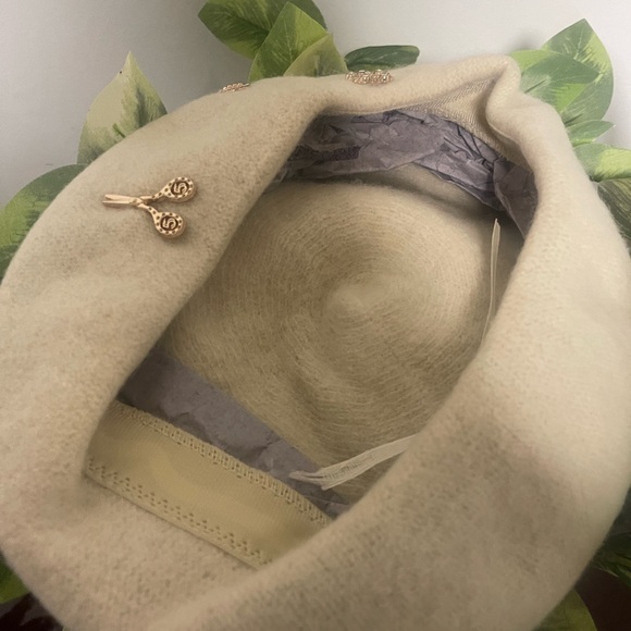 NEW! Beret “Luxury Inspired” - Picture 3 of 8